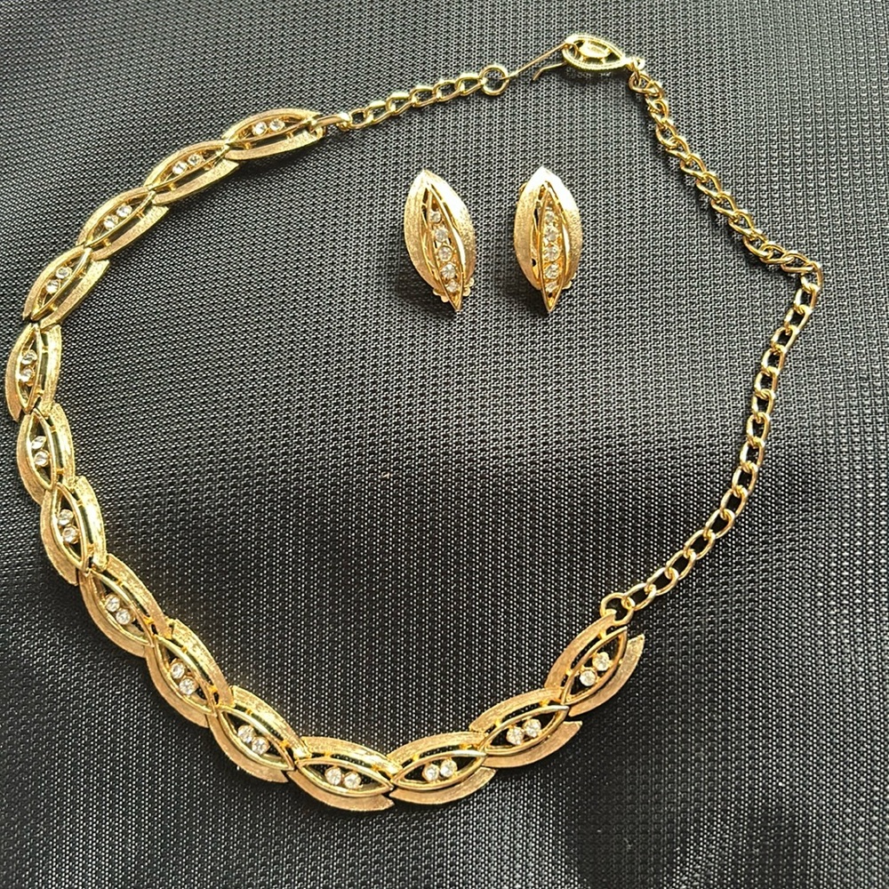 Vintage clip on earring stamped patent pending and necklace set with rhinestones